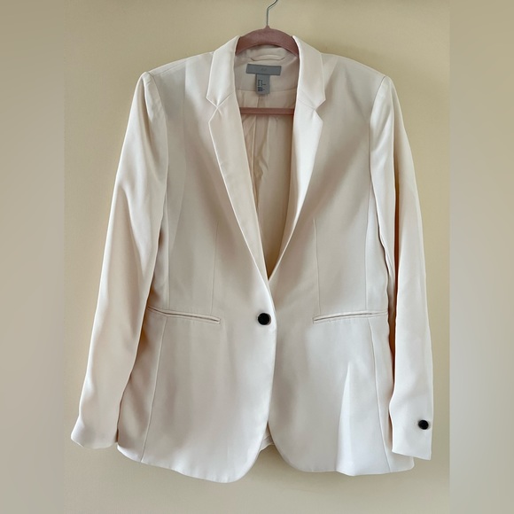 H&M Jackets & Blazers - H&M Cream Single-Button Blazer